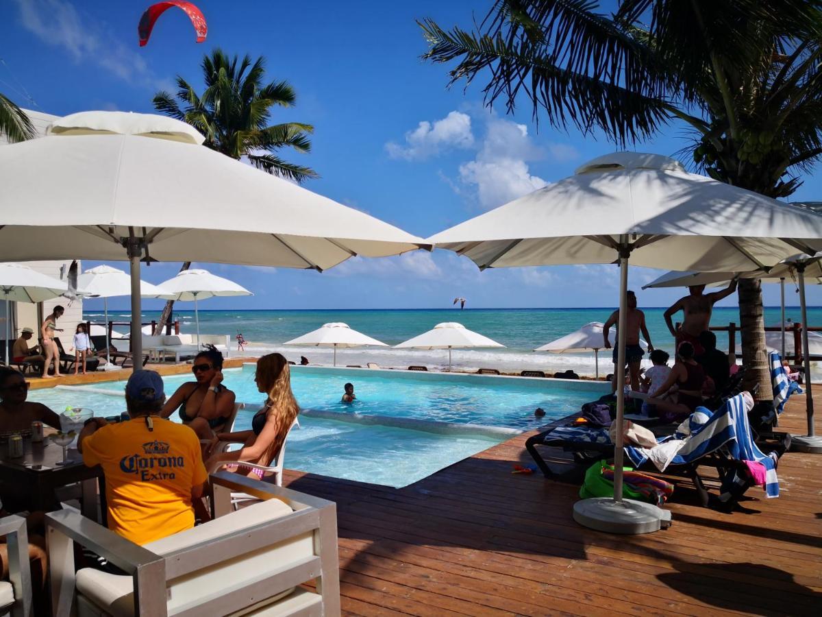 Beachside Corasol El Amanecer De Frida Para 2 Personas Playa del Carmen Zewnętrze zdjęcie